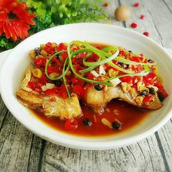 豆豉辣椒蒸鲢鱼的做法[图]