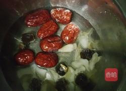 木瓜银耳羹的做法图解2