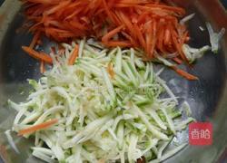 角瓜胡萝卜蛋饼的做法图解1