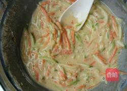 角瓜胡萝卜蛋饼的做法图解3