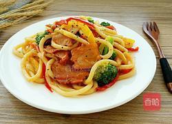 彩椒培根炒乌冬面的做法图解9