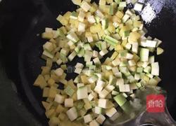 五彩缤纷素臊子的做法图解3