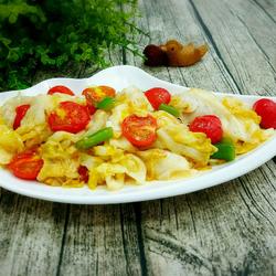 卷心菜炒圣女果的做法[图]