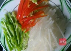 白萝卜丝炒肉丝的做法图解3