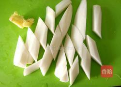 白萝卜瑶柱猪骨汤的做法图解2