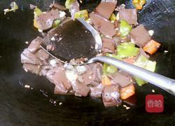 双椒炒猪血的做法图解7