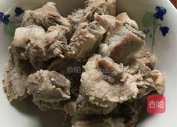 萝卜排骨汤的做法图解1