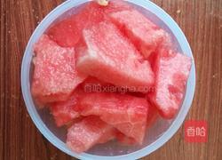 西瓜冰沙（家庭版）的做法图解1