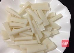 绿豆芽炒年糕的做法图解1
