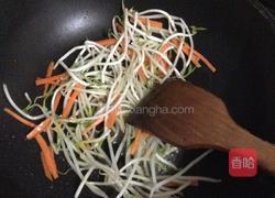 绿豆芽炒年糕的做法图解4