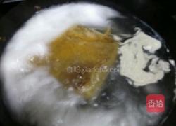 彩椒炒腊肉的做法图解1