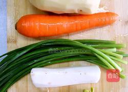 五彩豆芽菜土豆丝的做法图解1