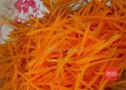 五彩豆芽菜土豆丝的做法图解4