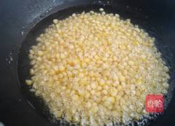 香酥甜玉米粒的做法图解2