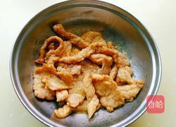 酸菜毛豆炒瘦肉的做法图解4