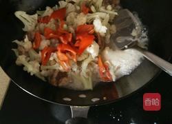 菜花炒肉片的做法图解5