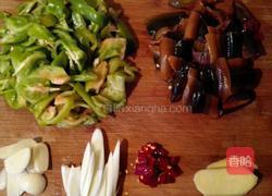 香辣鳝片的做法图解1