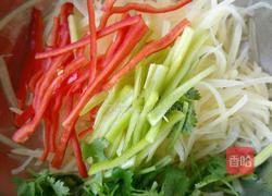 炝拌彩椒土豆丝的做法图解7