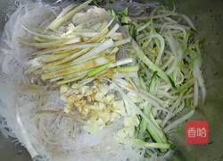 绿豆芽拌粉丝的做法图解7