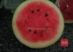 西瓜奶昔的做法图解1