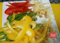 彩椒韭菜花炒墨鱼仔的做法图解3