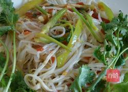 凉拌绿豆芽金针菇的做法图解8