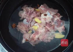 山药玉米筒骨汤的做法图解1