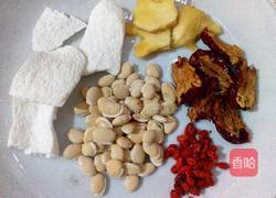 扁豆淮山鸡爪汤的做法图解3