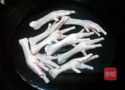 扁豆淮山鸡爪汤的做法图解4