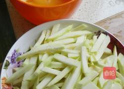 西葫芦炒鸡蛋的做法图解2