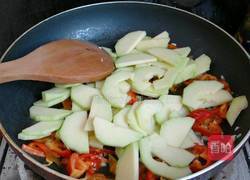 蒜香南瓜的做法圖解3