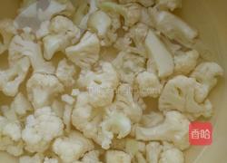 西红柿炒菜花的做法图解1