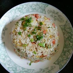 洋葱火腿肠蛋炒饭的做法[图]