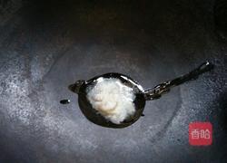 洋葱火腿肠蛋炒饭的做法图解3