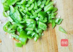 菜椒三丁的做法图解3