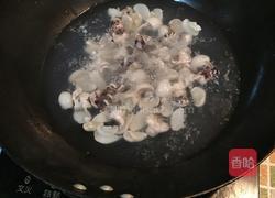 彩椒洋葱炒墨鱼仔的做法图解3