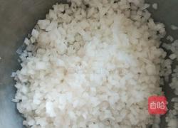 炸素丸子的做法图解1