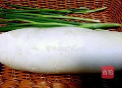 凉拌萝卜丝儿的做法图解1