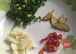 红烧刀鲳鱼的做法图解3