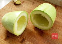 猪肉南瓜水饺的做法图解1