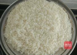 香菇猪肉糯米烧麦的做法图解2