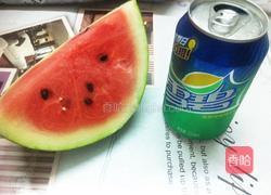 雪碧西瓜汁的做法图解1