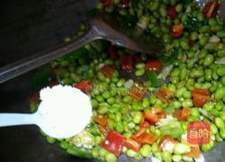 辣椒炒毛豆米的做法图解7