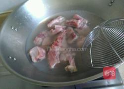 山药炖红烧排骨的做法图解1