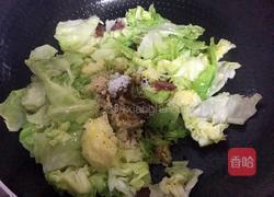 卷心菜炒腊肠的做法图解5