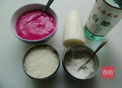 糖醋萝卜花的做法图解1