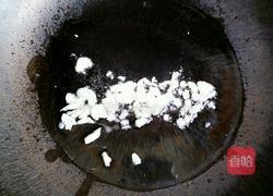 圣女果金针菇鸡蛋汤的做法图解3