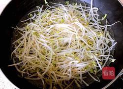 凉拌绿豆芽的做法图解3