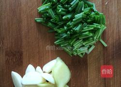 黄骨鱼番茄汤的做法图解3