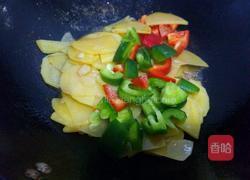 彩椒炒土豆片的做法图解7